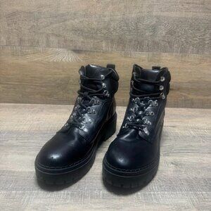 Marc Fisher Lindyn Black Leather Lug Sole Combat Boots Women's Size 8.5